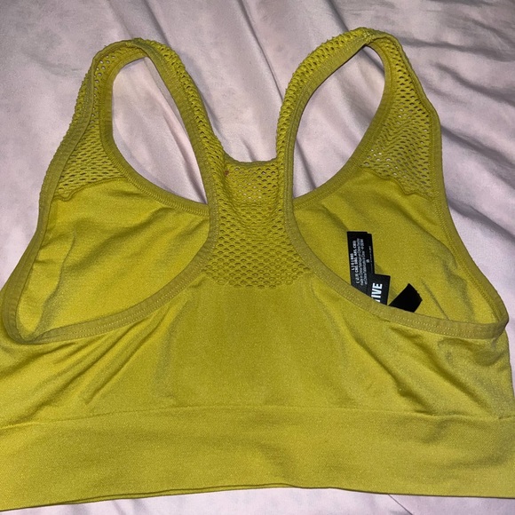 Womens Pink sports bra - Picture 4 of 4